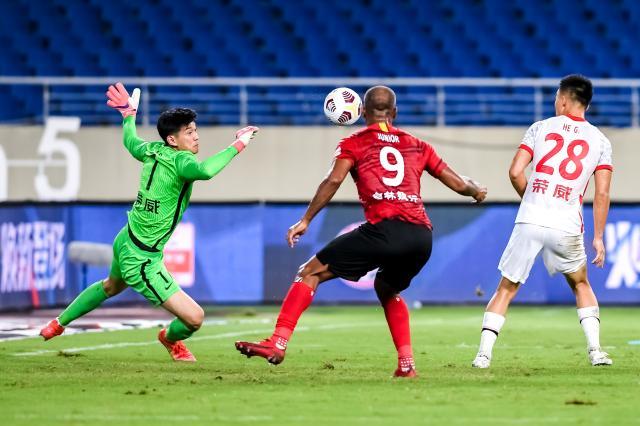 开云登录入口地址-【中超】儒尼奥尔替补双响 亚泰2比1胜海港赛区登顶