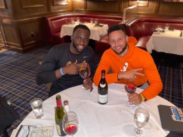 开云登录入口地址-追梦为库里设宴庆祝里程碑 勇士老板豪爽买单结账